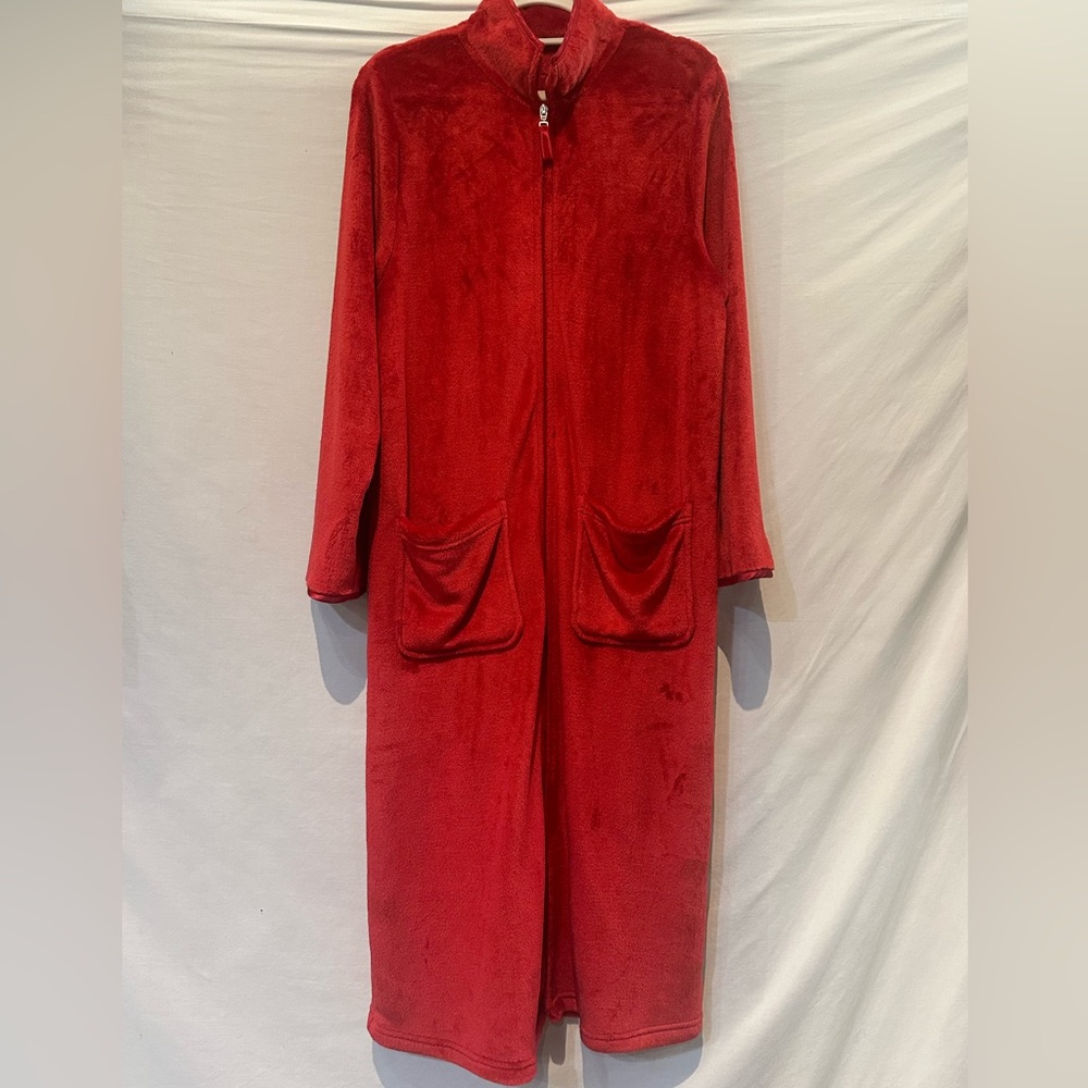 NWOT - Comfort Code by Cuddle Duds Full Length Front Zipper Robe With Pockets